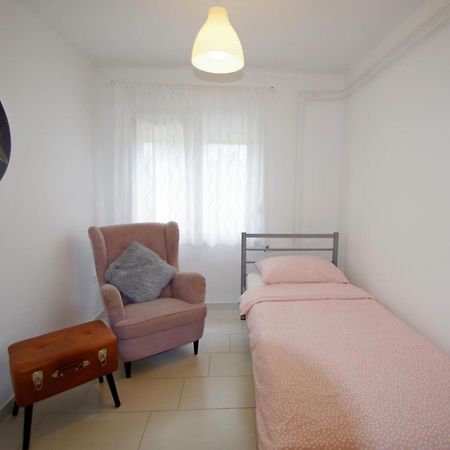 Apartments Nikolina Rakalj Luaran gambar